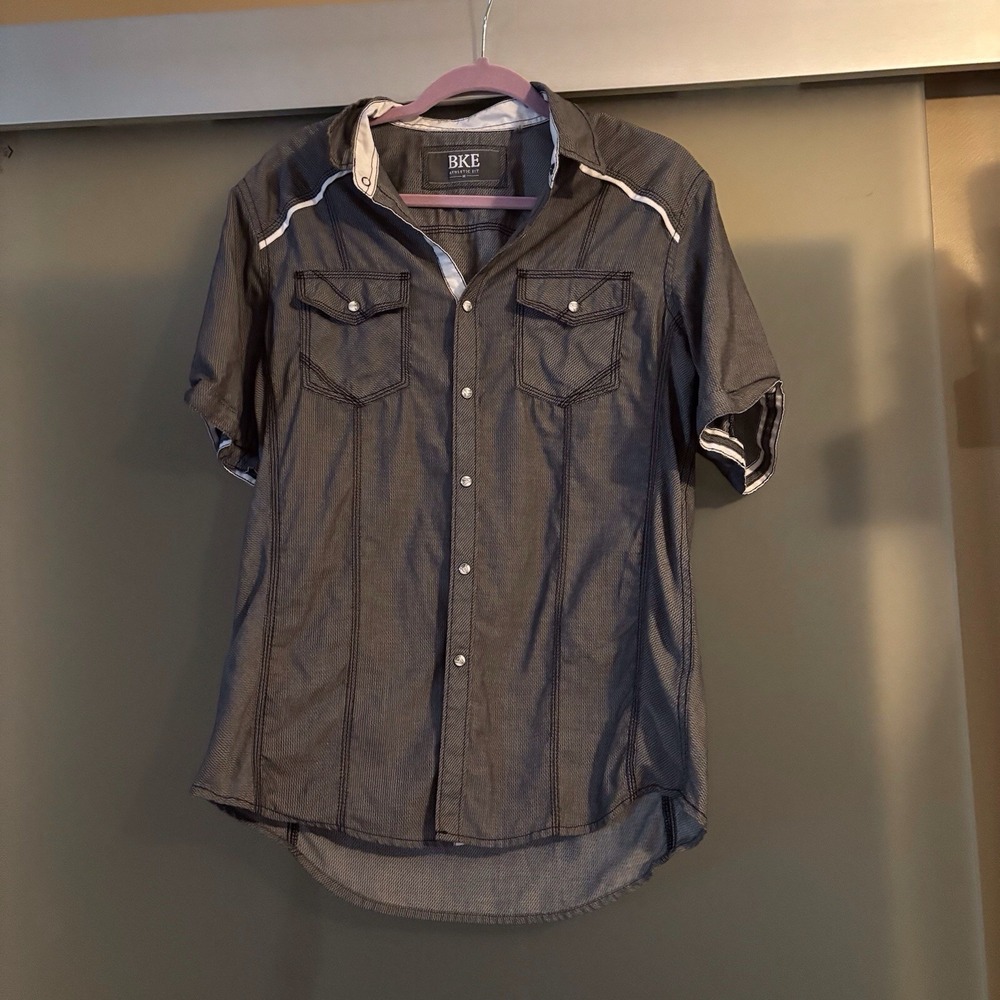 BKE Shirt Womens‎ Athletic Fit Size Moray With White Trim Pearl Snaps